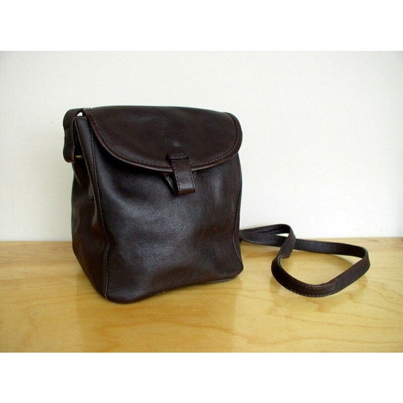 Vintage 1980's Chestnut Brown Leather Crossbody /