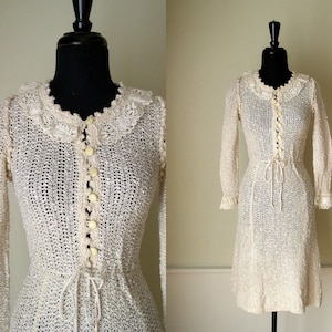 Vintage 1970&#39;s Pallas Loomed Irish Linen & Crochet Lace Dress / 70&#39;s Boho Indie Chic Cream Crochet Lace Collar  Dress