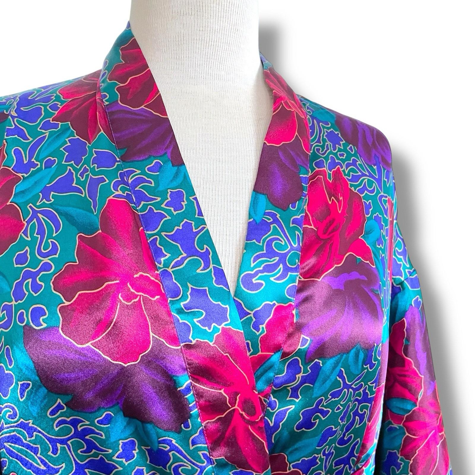Model Robe 1990 Vintage 1990's Frederick's of Hollywood Women's Robe / Size Medium ...