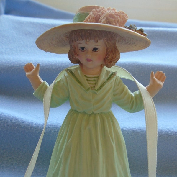 Maud Humphrey Bogart Autumn Day's doll figurine H1348 1990