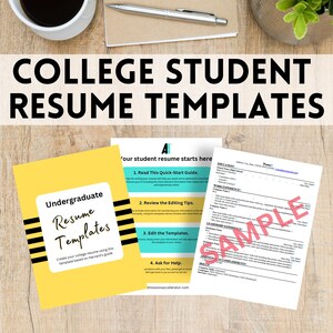 Puede incluir: Un documento con rayas amarillas y negras con el texto "Undergraduate Resume Templates" y el texto "Create your college resume using this template based on Harvard's guide". Un documento azul y blanco con el texto "our student resume starts here" y una lista de cuatro pasos: "Read This Quick-Start Guide", "Review the Editing Tips", "Edit the Templates", y "Ask for Help". Un currículum vitae de muestra con el texto "SAMPLE" en rojo sobre la parte superior del documento.