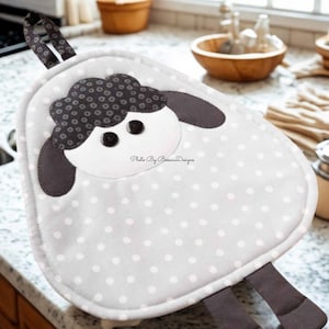Lamb Chop Appliqué Pot Holder Sewing Pattern (PDF Pattern)