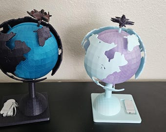 Decoratieve globe-bureaulamp met vliegtuigaccent – uniek interieur