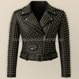 Nietenbesetzte Faux Leder Moto Jacke: Punk Rock Festival Outfit