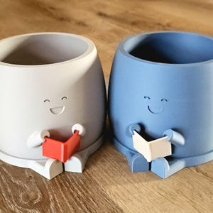 Happy Reading Planter with Drainage: Book Planter Pot for Readers, Easy Book Club Gift image 7