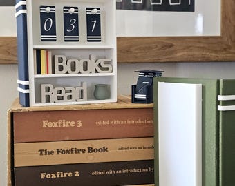 3D Printed Minature Book 'Books Read' Counter, Bookish Reading Tracker with Bookmark Holder