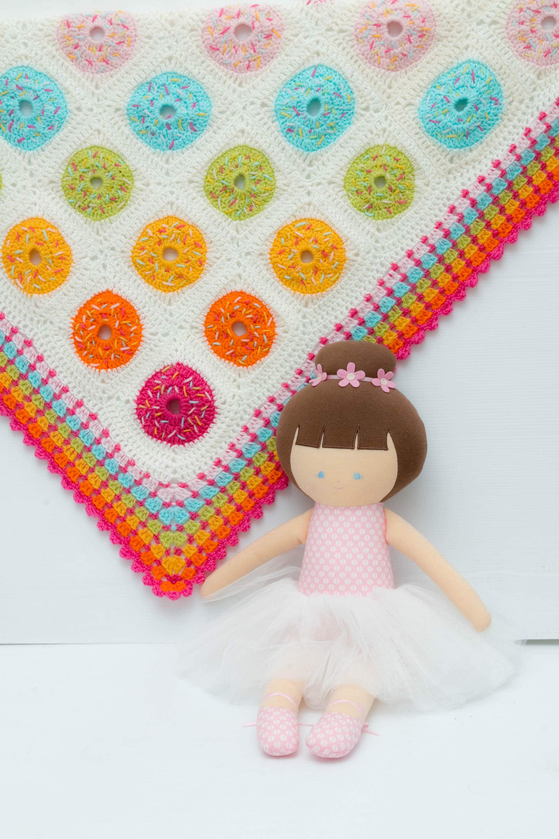 35 Donut Crochet Patterns for Sweet Amigurumi, Plushies, and Giftable Treats 11 Pattern Sweet treat donut baby blanket afghan crochet