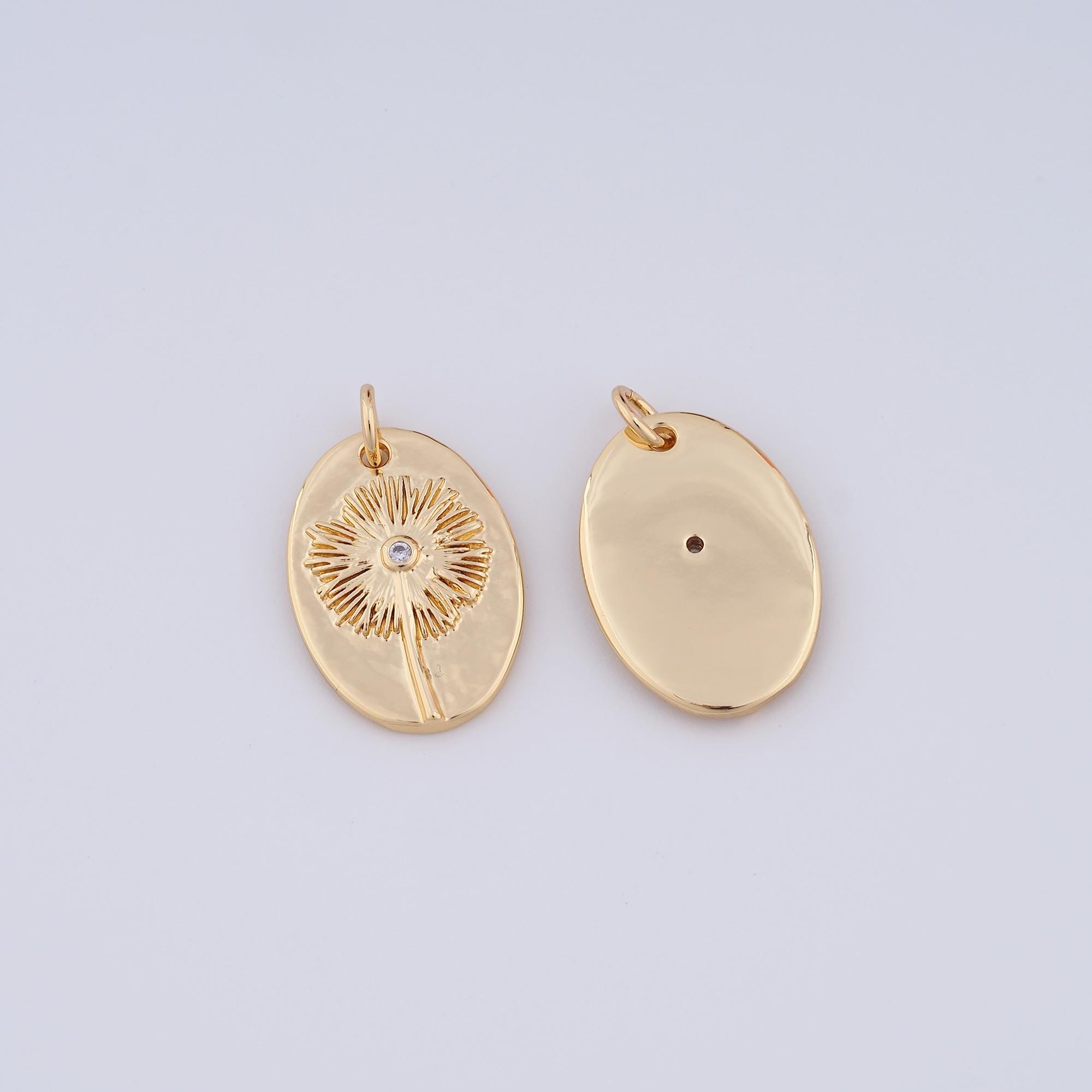 demdodeeチャーム　インディアン 1/10 ctw Round Cut Diamond Pendant With Chain in 14K Yellow