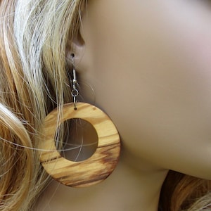 Earrings olive wood Hoops 1.96 light 5cm créoles round wooden hoop earhangers alentejoazul natural jewelry portugal vegan earhanger dangle image 3