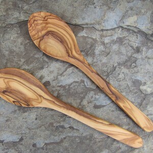 2 cucharas madera de olivo cuchara sopa alentejoazul orgánico portugal larp media cuchara madera cubiertos carpintería olivo gourmet imagen 5