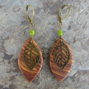 Earrings olive wood leaf leaves hoop green glass wooden earhangers alentejoazul bronze natural wooden jewelry vegan boho hippy image 3