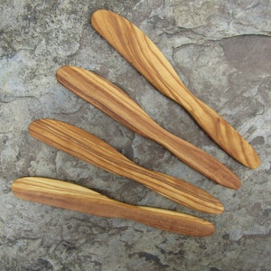 4 Butter Knifes olive wood spreader children's knife alentejoazul wooden knife breakfast kitchen gourmet vegan cutlery olive tree portugal image 7