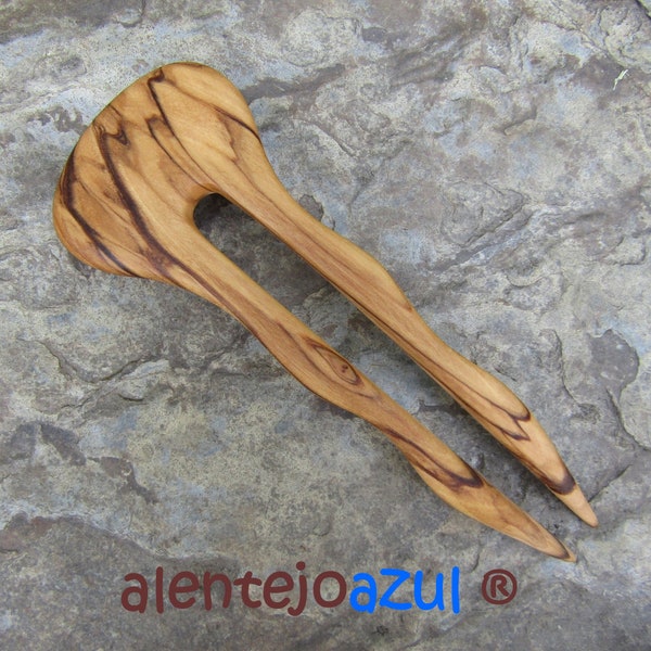 Hairfork olive wood 2 prong curved handcrafted hairstick hair fork wooden alentejoazul Hairpin hair stick vegan eco friendly portugal