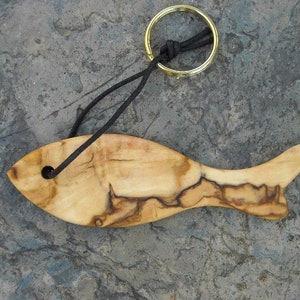 Key ring Fish olive wood Keychain wooden pendant fish alentejaozul portugal sea ozean present men man fisher baptism image 3