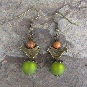 Earrings olive wood Bird olive green bronze wooden jewelry birds silveralentejoazul earhangers natural jewelry image 4