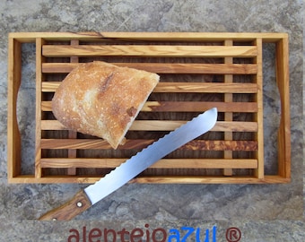 bread cutting board olive wood crumb crate wooden board large size crumb catcher cutting grid alentejoazul crumb free cutting olive tree