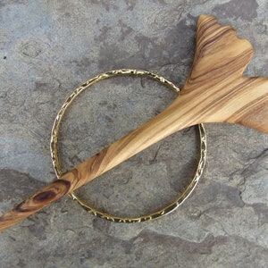 Hairpin Ginkgo leaf olive wood circle ring Hairfork shawl pin bun Hair stick wooden hair slide round barrette leaves scarf pin alentejoazul image 10