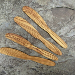 4 Butter Knifes olive wood spreader children's knife alentejoazul wooden knife breakfast kitchen gourmet vegan cutlery olive tree portugal image 4