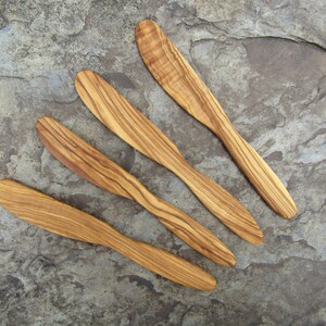 4 Butter Knifes olive wood spreader children's knife alentejoazul wooden knife breakfast kitchen gourmet vegan cutlery olive tree portugal image 5