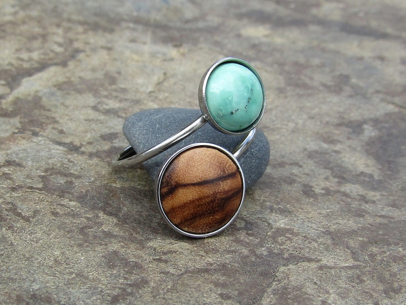 double ring olive wood turquoise howlite stainless steel adjustable cabochon wooden jewelry Hypoallergenic alentejoazul olive tree vegan zdjęcie 6