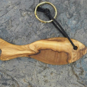 Key ring Fish olive wood Keychain wooden pendant fish alentejaozul portugal sea ozean present men man fisher baptism image 5