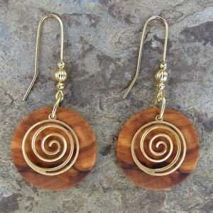 Earrings olive wood spiral swirl gold plated coil g infinity ethno yoga créoles round wooden golden boho alentejoazul natural jewelry vegan image 1