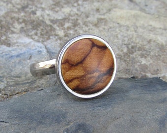 Ring olive wood stainless steel adjustable cabochon 12 mm wooden natural jewelry ring alentejoazul jewelry portuguese vegan olive tree