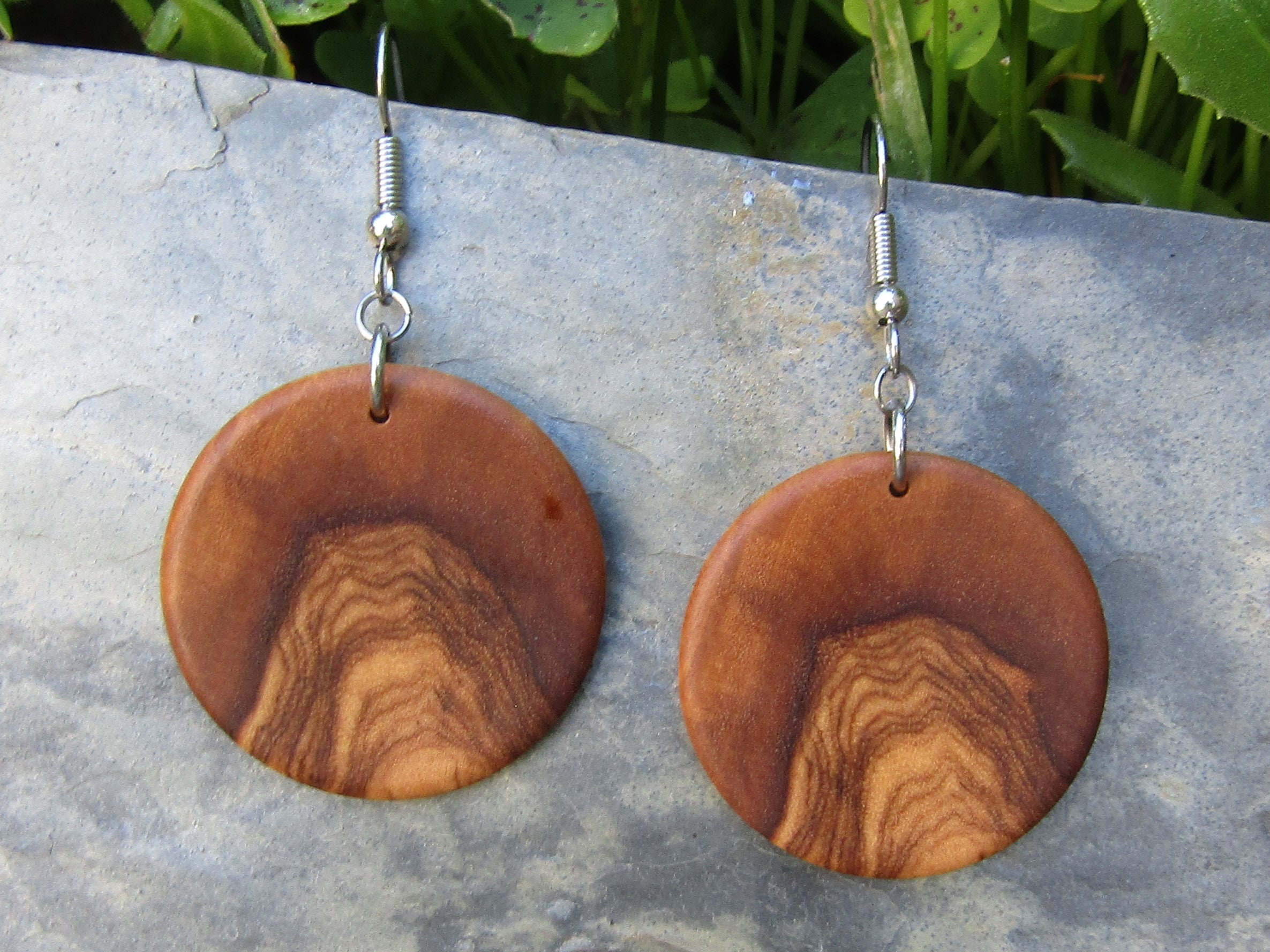 Pendientes De Aro Grandes De Madera En Círculos