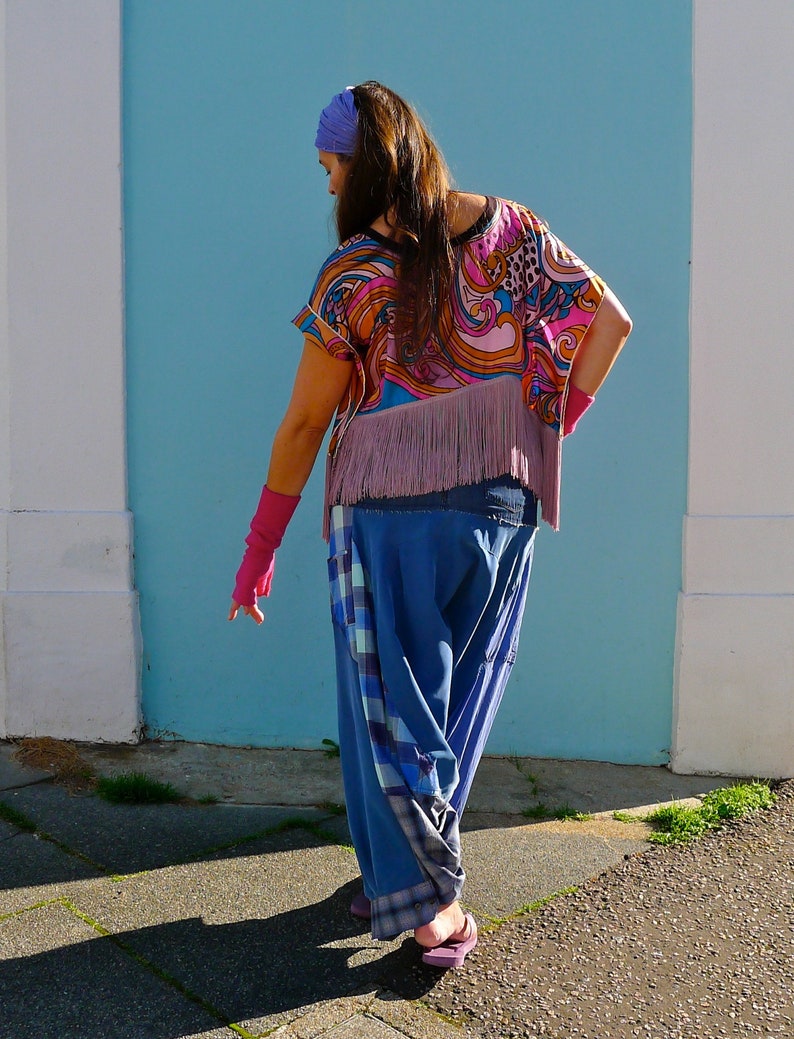 Upcycled Vintage Scarf Crop Top Kimono Style Fringed Lilac Pink & Turquoise Abstract Print image 3