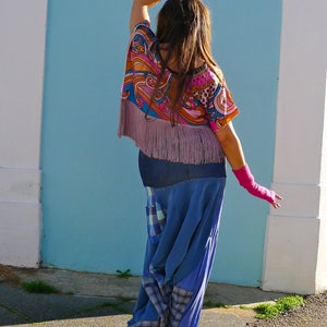 Upcycled Vintage Scarf Crop Top Kimono Style Fringed Lilac Pink & Turquoise Abstract Print image 7