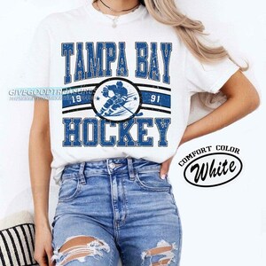 Comfort Colors® Tampa Bay Lightning Hockey T-shirt, Unisex Tee Shirt for Sports Fans, Graphic Sports Tee, Lightning Team Shirt, Hockey Fan