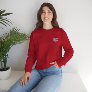 Valentine&#39;s Day Floral Heart Crewneck Sweatshirt