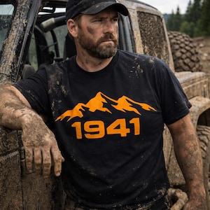 Camisa vintage Diseño de montaña Ropa Camiseta clásica patrimonial Mezcla de algodón y poliéster Cómoda ropa de explorador todoterreno Aventura con estilo