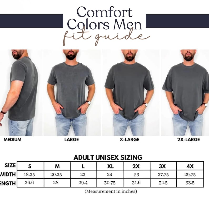 Op de afbeelding: Een maattabel voor Comfort Colors T-shirts. De afbeelding toont vier mannen die grijze t-shirts dragen in verschillende maten: Medium, Large, X-Large en 2X-Large. Een maattabel voor volwassenen is ook opgenomen, met afmetingen in inches.