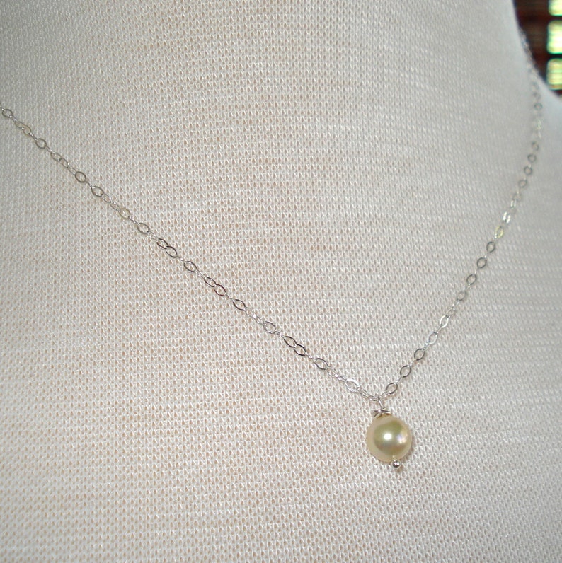 Malorca Pearl Necklace with Vintage Solitaire 6MM Malorca Pearl and Sterling Silver Chain image 2