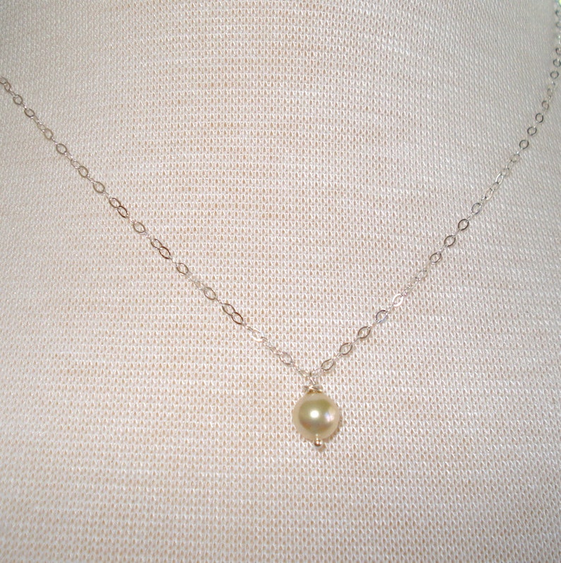 Malorca Pearl Necklace with Vintage Solitaire 6MM Malorca Pearl and Sterling Silver Chain image 3