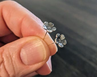 Bali Gold Vermeil Flower Headpins 24g, 50mm, 7mm head-last pair