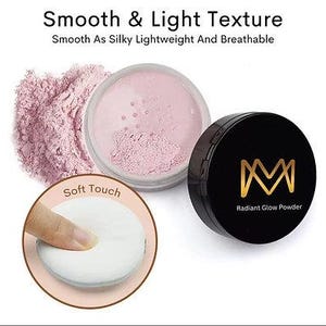 K&ouml;nnte beinhalten: Das Bild zeigt loses, rosa Gesichtspuder in einem transparenten Beh&auml;lter. Eine schwarze Kompaktpuder-Dose mit goldenem Logo und dem Text "Radiant Glow Powder" ist ebenfalls zu sehen. Der Text "Smooth & Light Texture" befindet sich oben.
