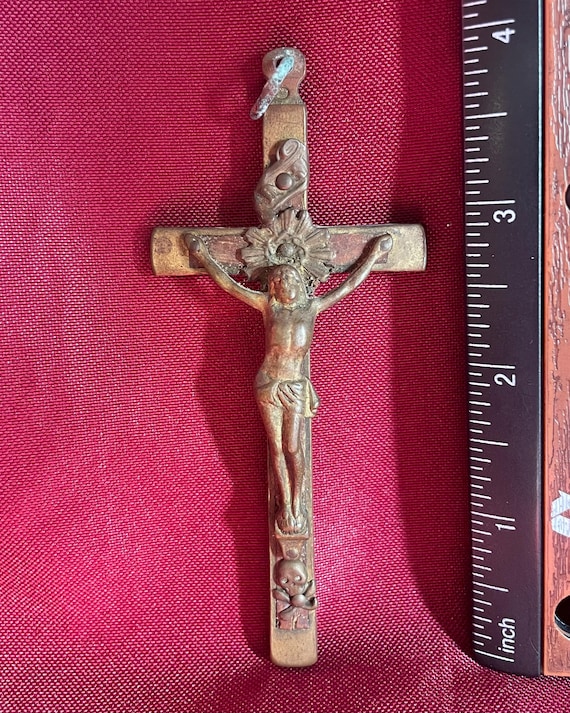 Antique brass cross jesus - Gem Antique brass cross jesus - Gem