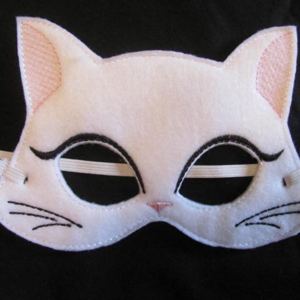 White Kitty Cat Party Masks- Kitty Cat Photo Prop - Felt Mask - Birthday Present - Pretend Play - Dress Up Mask - Kitty Gift - Party Favor