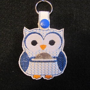 Quarter key chain,Blue Owl keychain, quarter holder, embroidered key fob, Aldi quarter keeper Blue Owl keychain, image 1