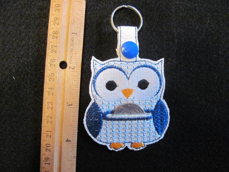 Quarter key chain,Blue Owl keychain, quarter holder, embroidered key fob, Aldi quarter keeper Blue Owl keychain, image 3