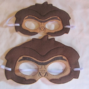 Big Foot Mask - 2 Sizes Bigfoot Party Mask - Sasquatch  Photo Prop - Big Foot Party Favor - Big Foot for Halloween - Big Foot Birthday Party