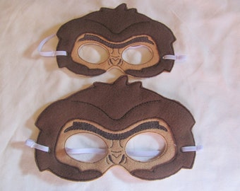 Big Foot Mask - 2 Sizes Bigfoot Party Mask - Sasquatch  Photo Prop - Big Foot Party Favor - Big Foot for Halloween - Big Foot Birthday Party