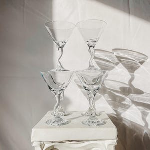 Z Stem Martini-Gläser | Vintage Martini-Brille | Memphis-Stil | Squiggle Stem Martini-Brille | Cocktail Gläser | Zick-Zack-Brille