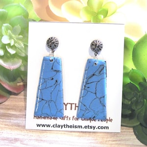 Faux turquoise Southwest style earrings|  Handcrafted from polymer clay| Comfortably lightweight| FREE gift pouch| Nickel-free post