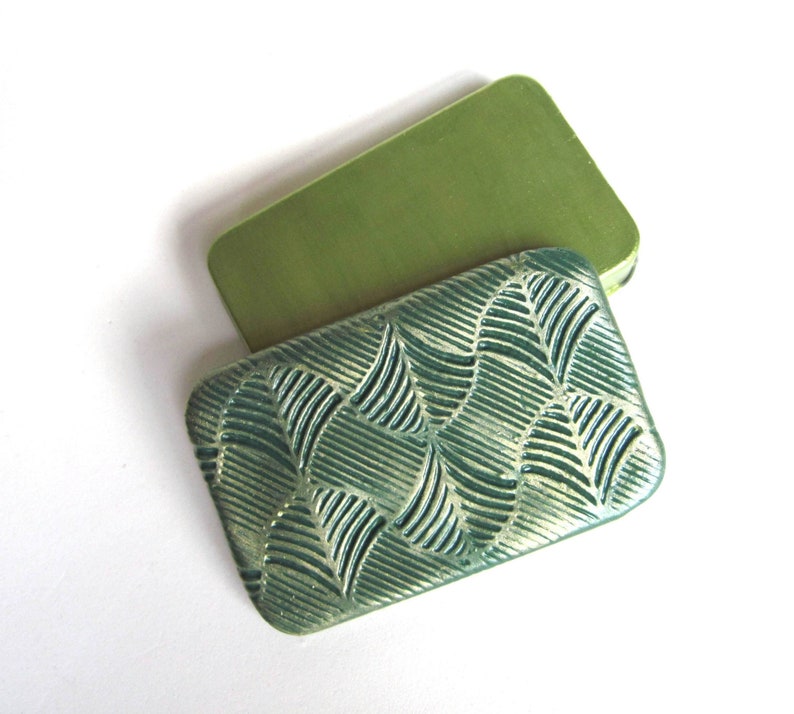 LARGE Metal slide top tin Moss green Zen leaves design Compact and sturdy storage Stash box Handmade unisex gift FREE velvet pouch image 3