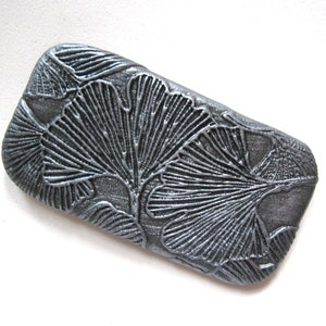 Ginkgo leaf MINI size pill box Antiqued silver purse accessory Slide-top metal pill box Art pill box Pre-wrapped in FREE velvet gift pouch