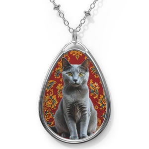 ロシアンブルーキャットネックレス、ロシアンブルーキャットペットポートレートオーバルペンダントジュエリー、猫好きの方へのギフト、赤い子猫のデザインギフト、動物好きの方へのギフト