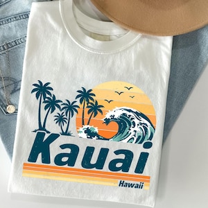 Kauai Hawaii Shirt - Vintage Tropical Beach Tee - Sunset Surf Wave Shirt - Retro Island Vacation Gift - Palm Tree Graphic